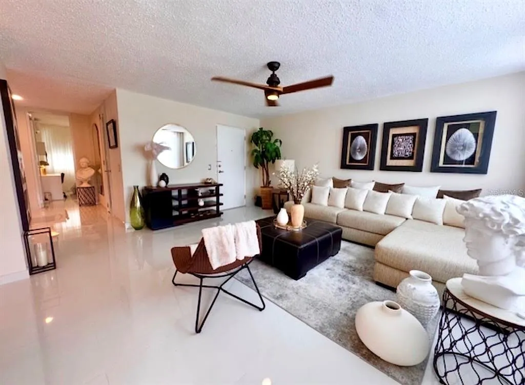 2 bed, 2.0 bath, 1337 sqft, $2,375 — Photo 3