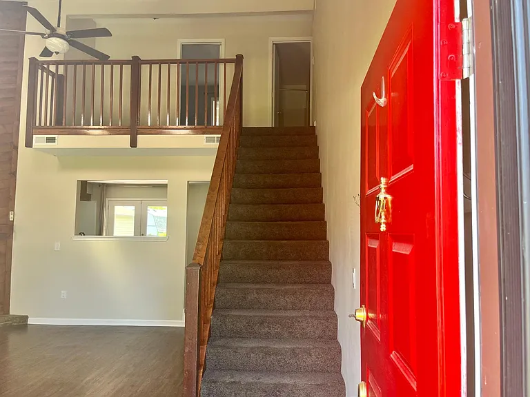 3206 La Follette Ct — Photo 3