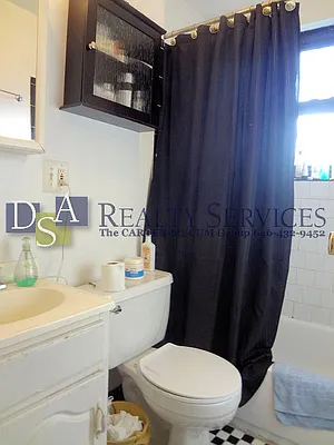 Rented by DSA Realty | media 44