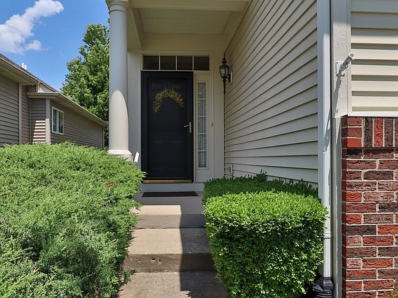 3rd image of 1847 Eton Dr