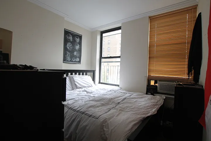 225 E 28th St #3D — Photo 5