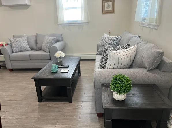 (undisclosed Address), Long Beach, NY 11561