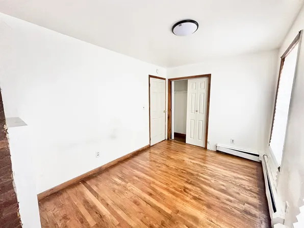 10 Jewett Avenue image 7 of 10