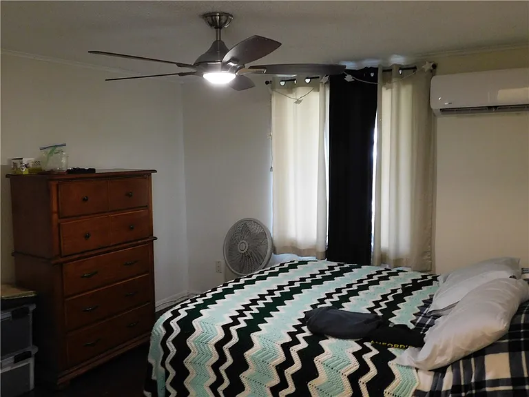 464 7th Pl #464 — Photo 3