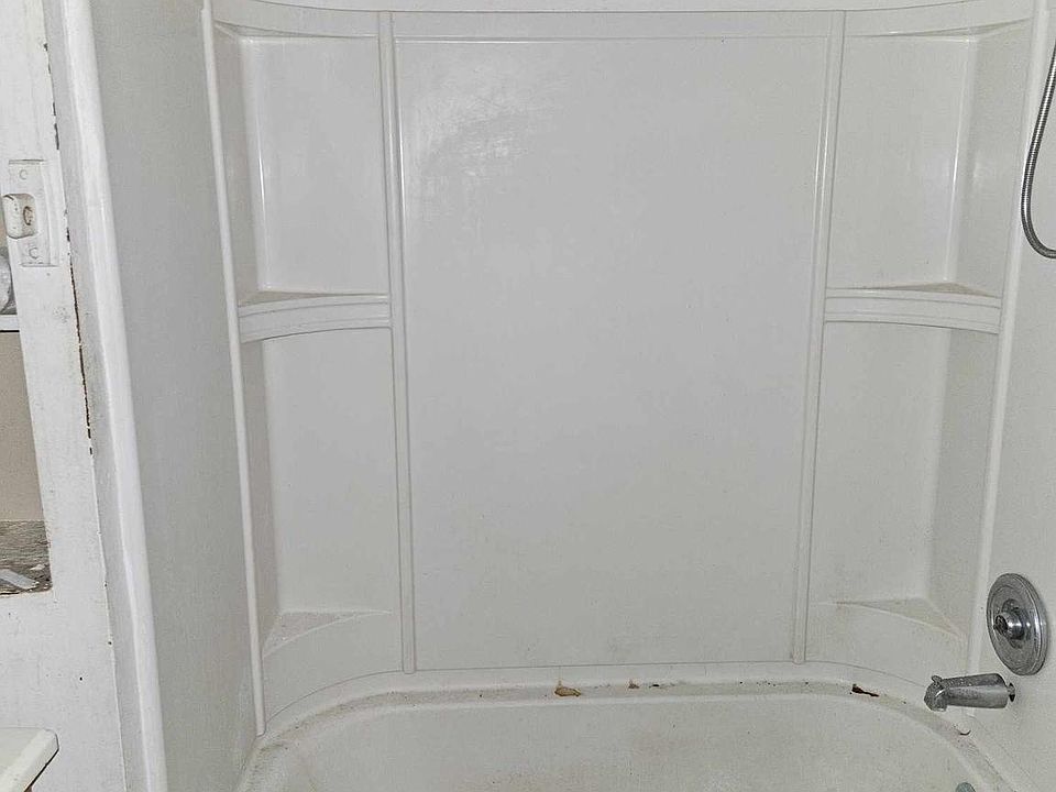 2nd image of 240 Mason Rd