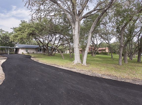 4th image of 1121 Fawn Dr
