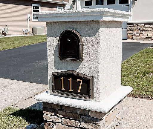 2nd image of 117 Pulaski Blvd