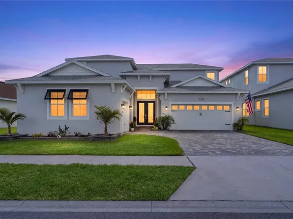 8761 Drummer Plank Dr, Wesley Chapel, FL 33545
