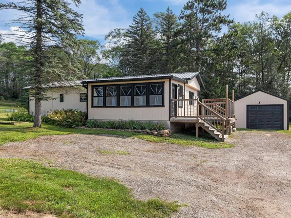 N6152 Pleasant Dr, Princeton, WI 54968