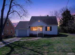 1226 Westridge Dr, Washington, MO 63090