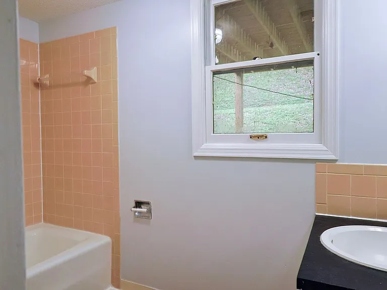 205 Tamassee Dr — Photo 25