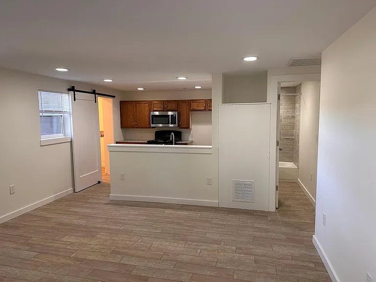 1816 N Double Springs Rd — Photo 2