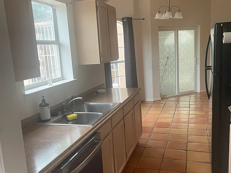 4308 Calle Guillermo — Photo 7