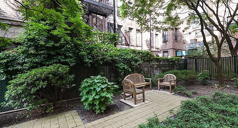 225 E 6th St #1G — Photo 2