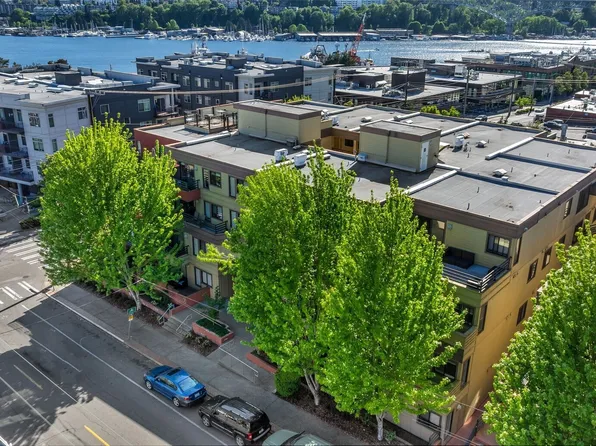 3401 Wallingford Avenue N #210, Seattle, WA 98103