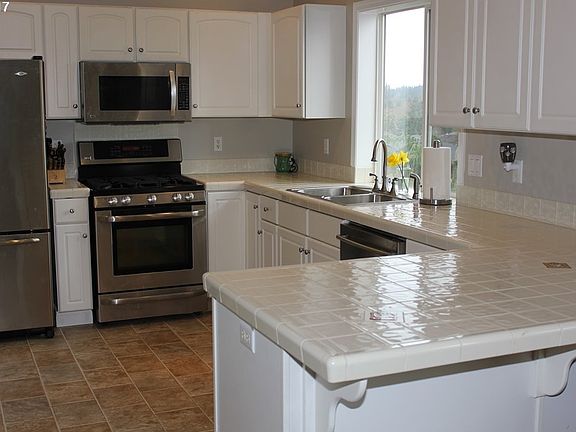 2nd image of 13627 SW Liden Dr