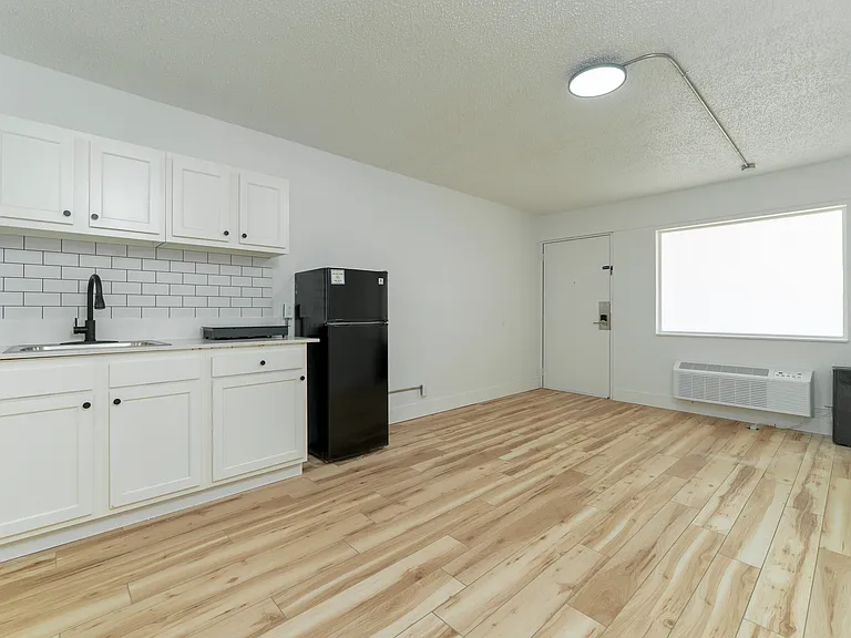 4120 Williams Ave #A — Photo 11