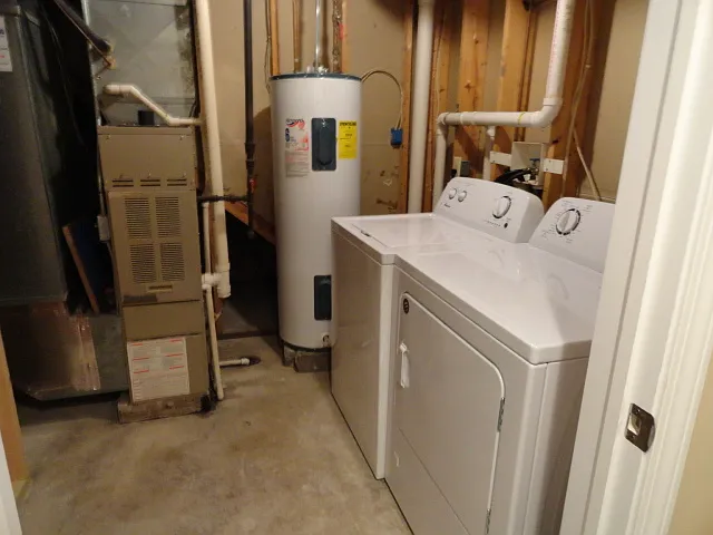 Laundry room (W/D included)