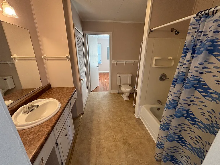 114 Hopkins St — Photo 9