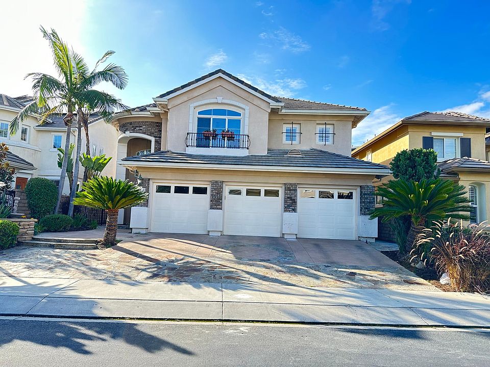 1st image of 24881 Hamlet Way