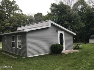 6088 N Beaune Rd, Ludington, MI 49431