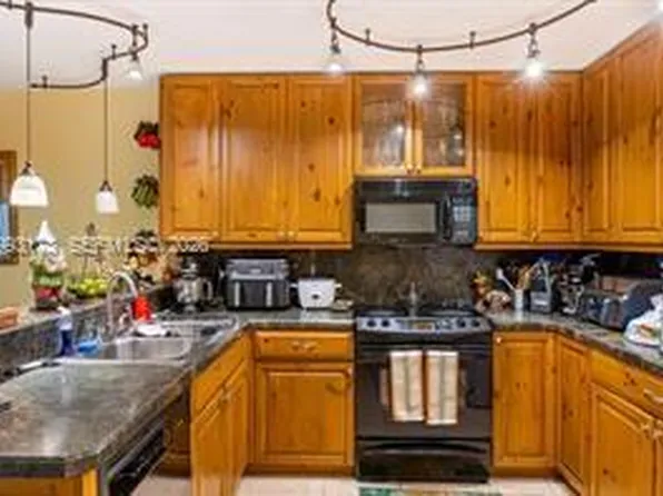 7651 NW 74th Ave #1, Fort Lauderdale, FL 33321
