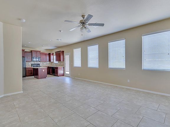 5th image of 3817 Loma Reina Way