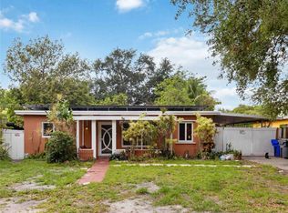 6328 Garfield St, Hollywood, FL 33024
