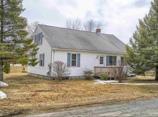 8 Wentworth Ter, Dover, NH 03820