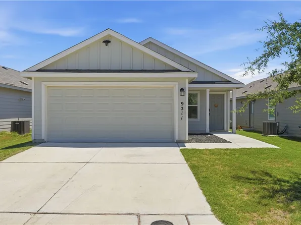 9211 Navarro Vis, Seguin, TX 78155