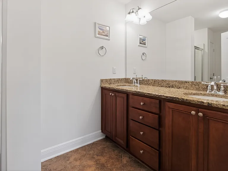 2121 Wilsons Plover Cir — Photo 17