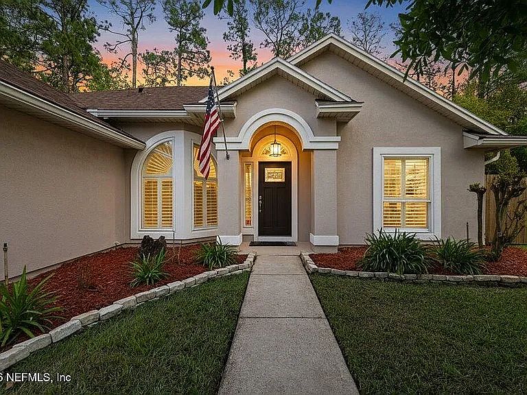 1st image of 1507 Blue Heron Ct