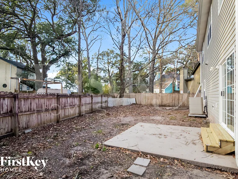 116 Scottswood Dr — Photo 17