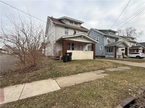 1002 Dartmouth Ave SW, Canton, OH 44710
