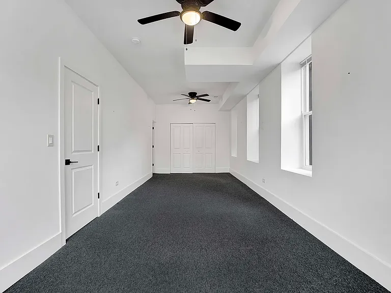 1813 W 21st St #2R — Photo 10
