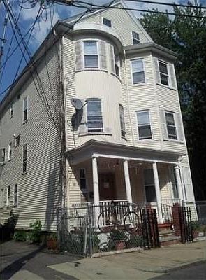 2nd image of 53 Creighton St