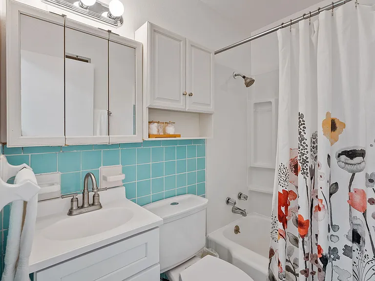 65 Saint Virgil Ln — Photo 35