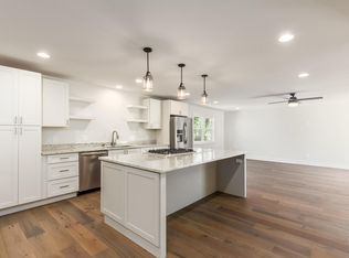 16 Hillgail Rd SW, Pataskala, OH 43062