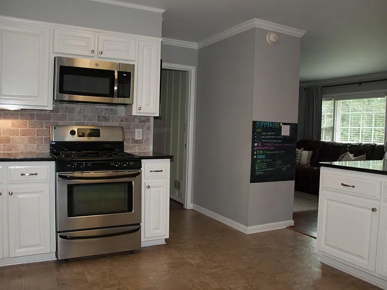 3243 Valley Park Dr — Photo 8
