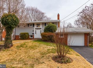 13803 Eastland St, Rockville, MD 20853