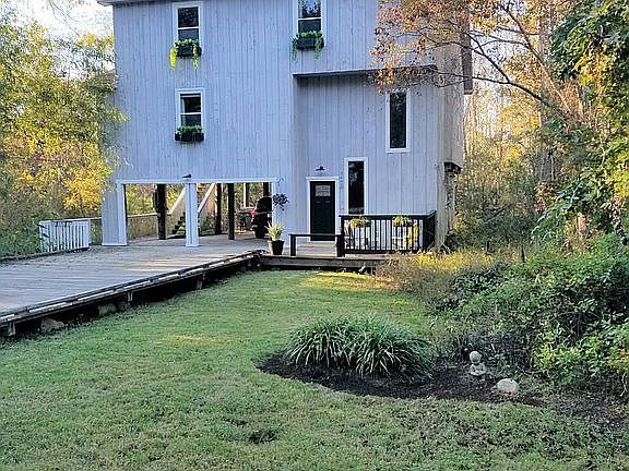 2nd image of 3692 Mackey Cove Dr