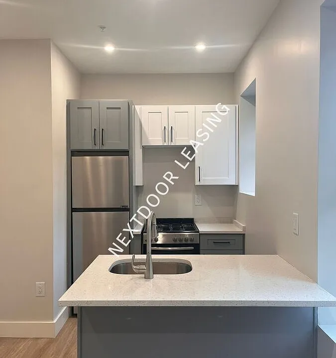 269 Martin Luther King Dr #2CM
