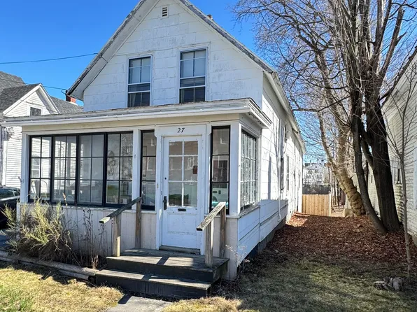 27 Leavitt Street, Skowhegan, ME 04976