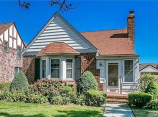 2373 Rockville Centre Pkwy, Oceanside, NY 11572