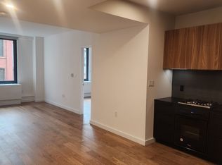 411 W 35th St APT 5P, New York, NY 10001