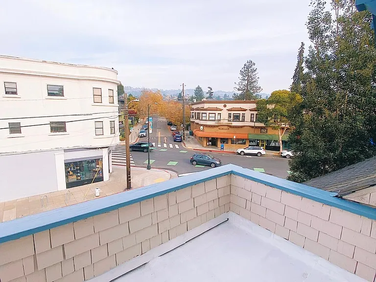5463B Lawton Ave — Photo 15