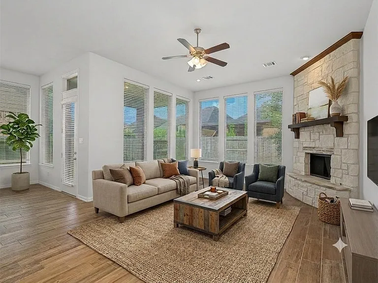 27215 Symphony Creek Ln — Photo 3