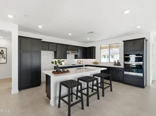 2121 W SONORAN DESERT Drive #113, Phoenix, AZ 85085