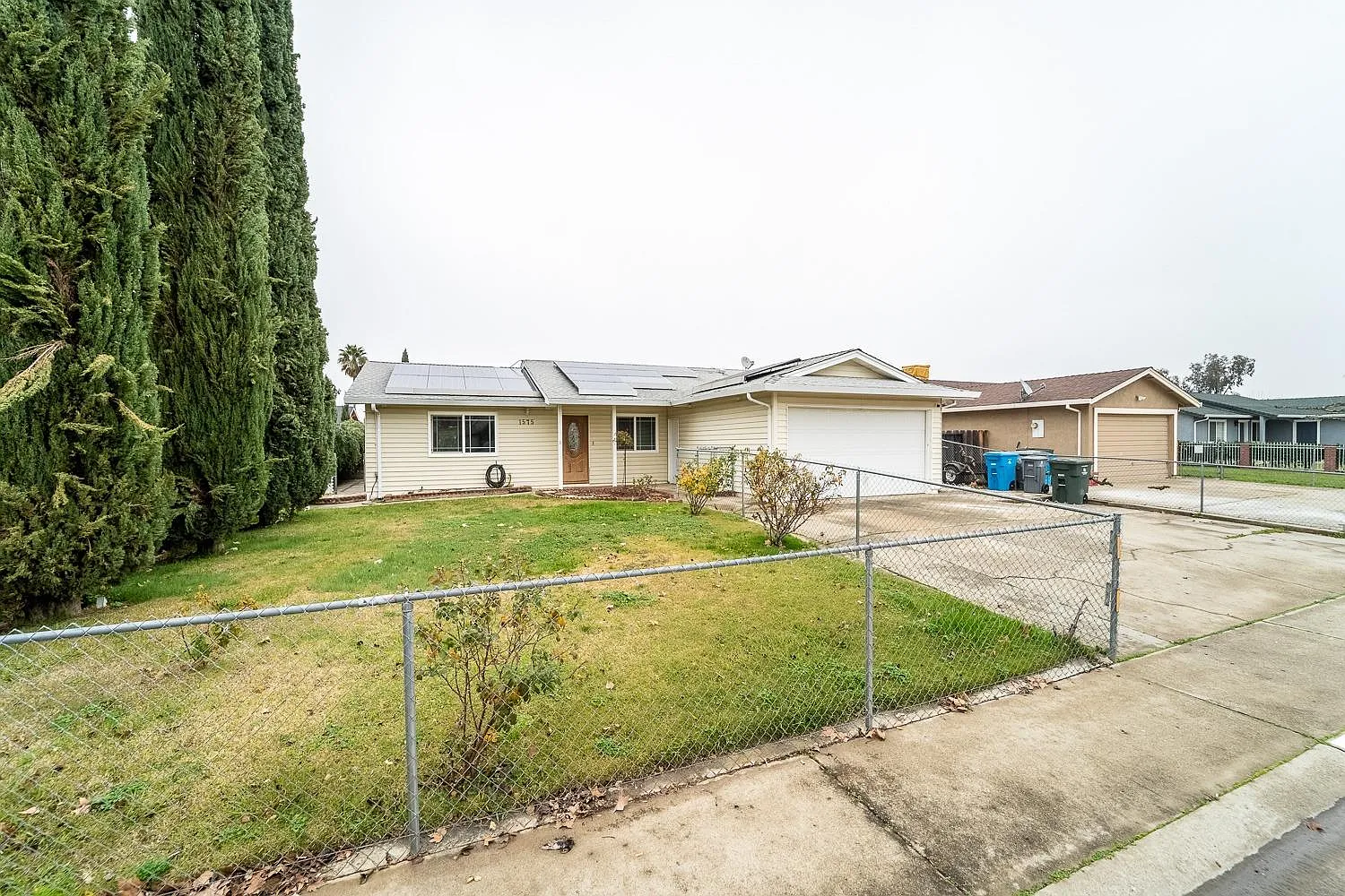 1575 Derek Dr photo 1