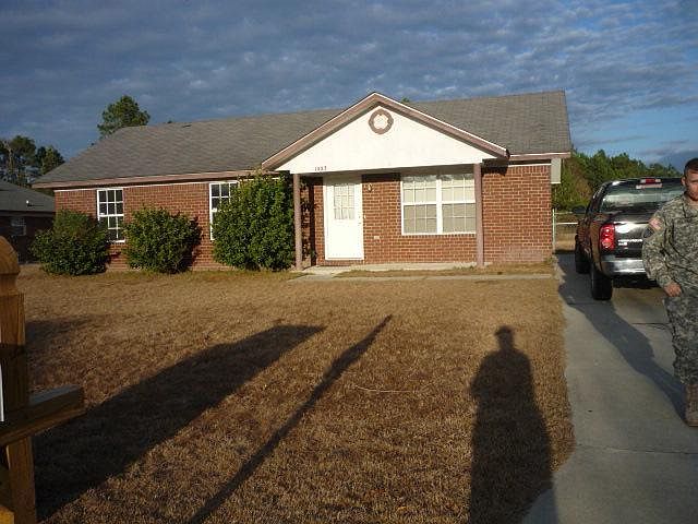 2nd image of 1003 Lamar Ct